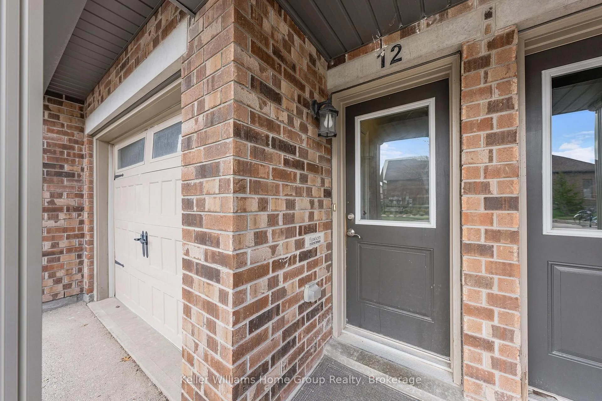 Photo 3 of Unit 12, 39 Kay Crescent, Guelph, Pineridge/Westminster Woods — HOMEH
