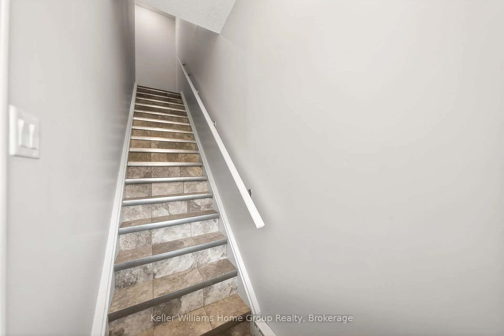 Photo 5 of Unit 12, 39 Kay Crescent, Guelph, Pineridge/Westminster Woods — HOMEH