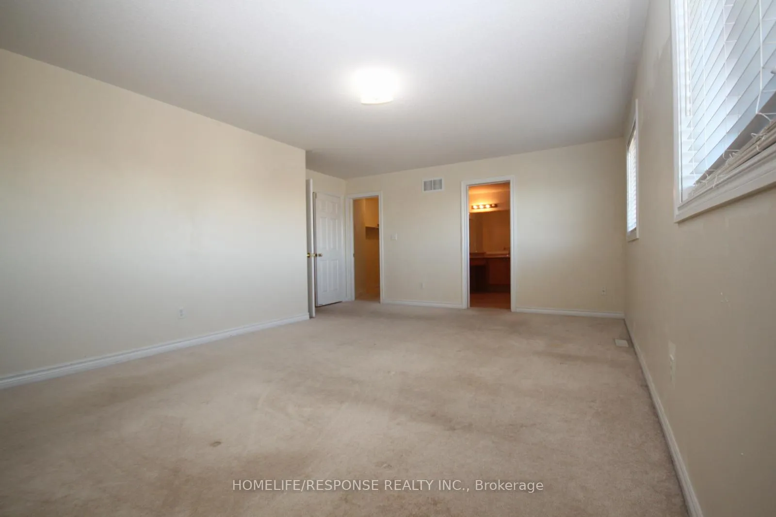 Photo 9 of 517 Fernforest Drive, Brampton, Sandringham-Wellington — HOMEH