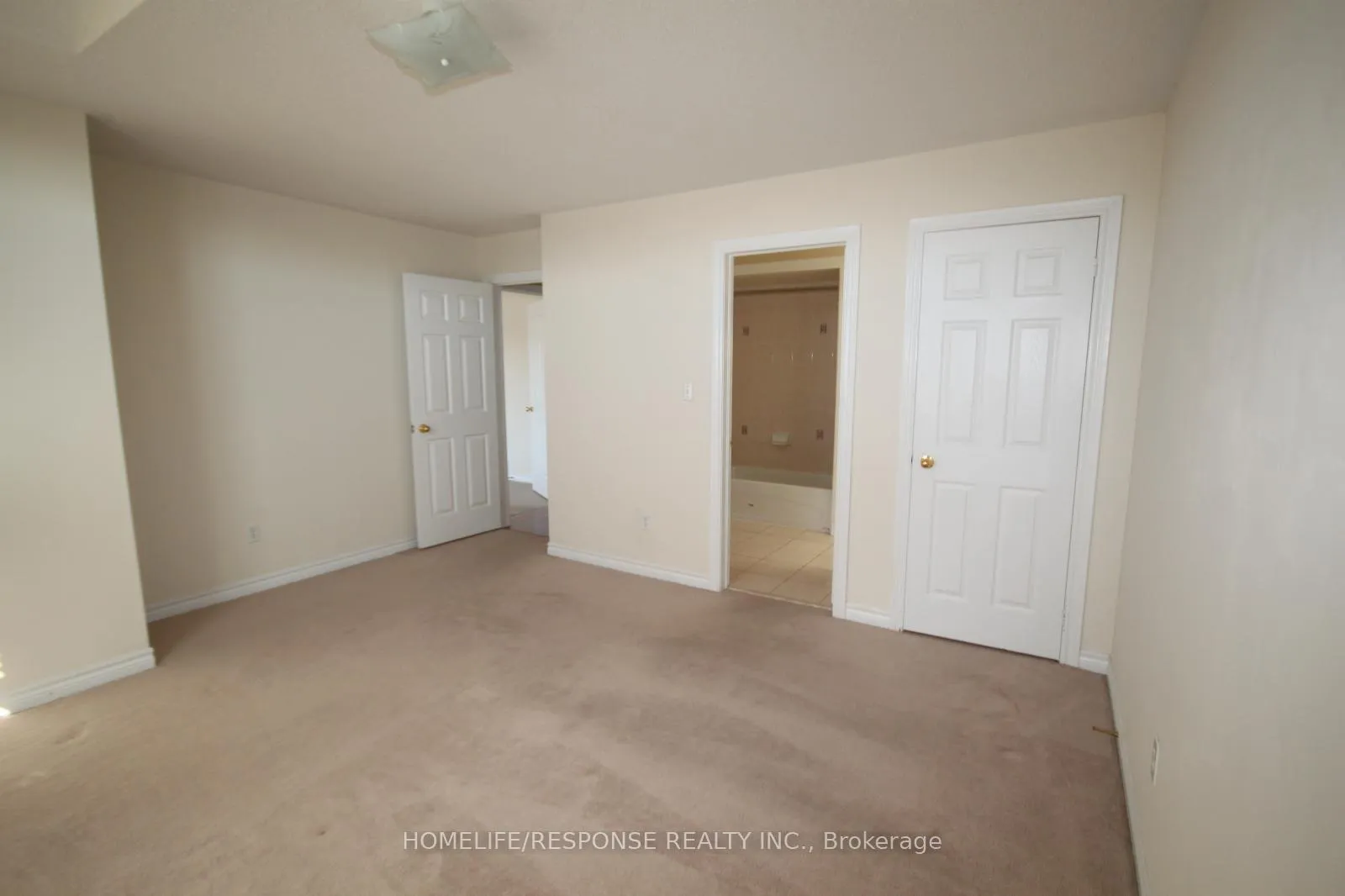 Photo 15 of 517 Fernforest Drive, Brampton, Sandringham-Wellington — HOMEH