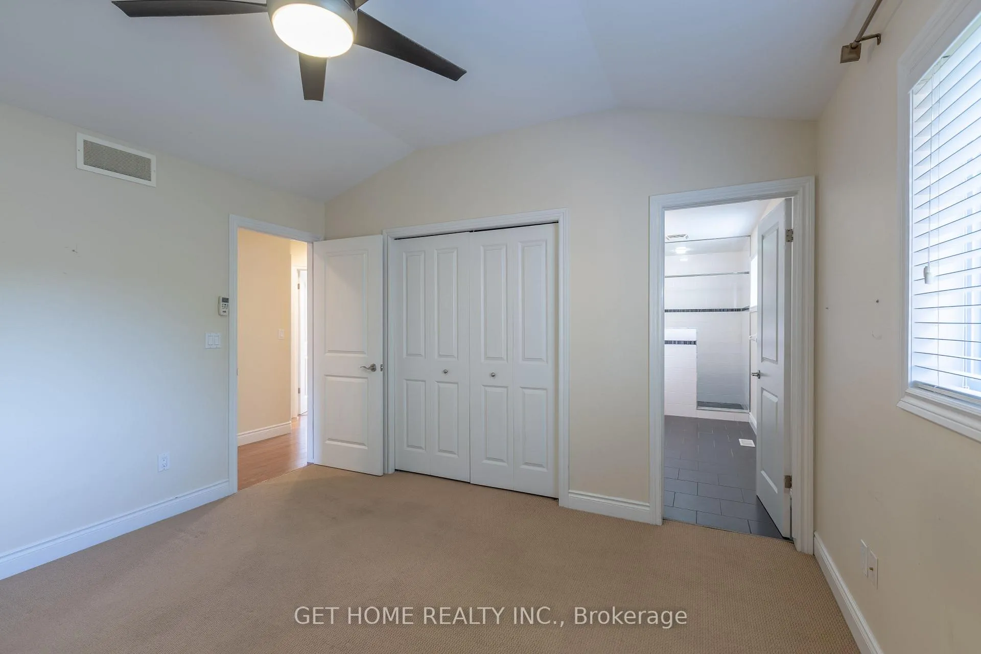 Photo 14 of 1364 Matthews Crescent, Lakeshore — HOMEH