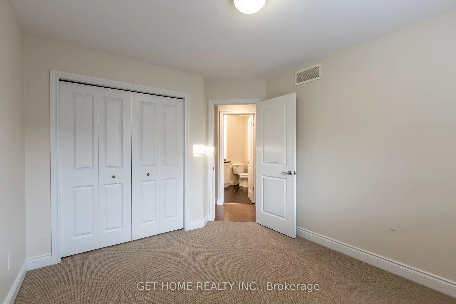 Photo 16 of 1364 Matthews Crescent, Lakeshore — HOMEH