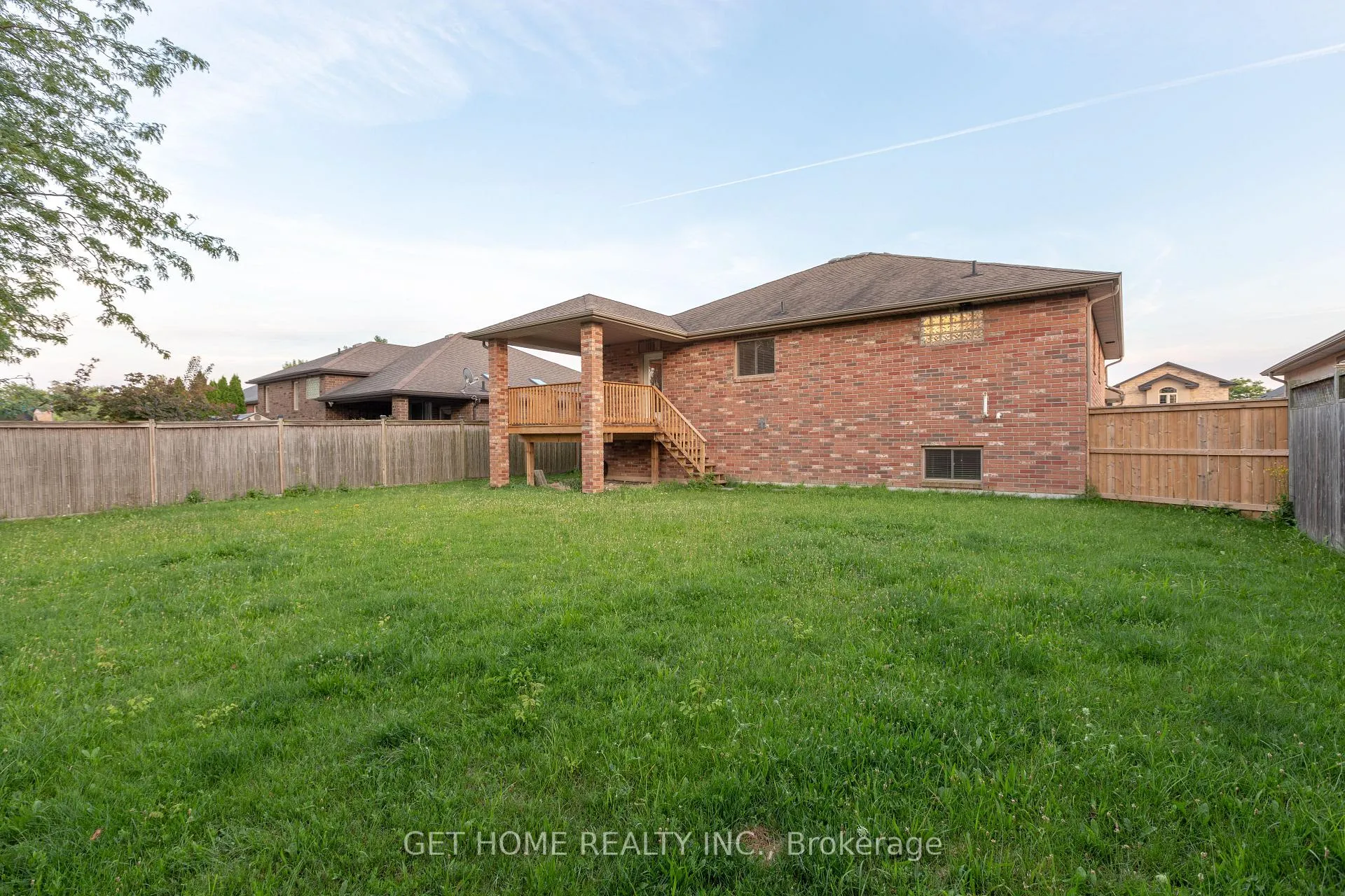 Photo 27 of 1364 Matthews Crescent, Lakeshore — HOMEH