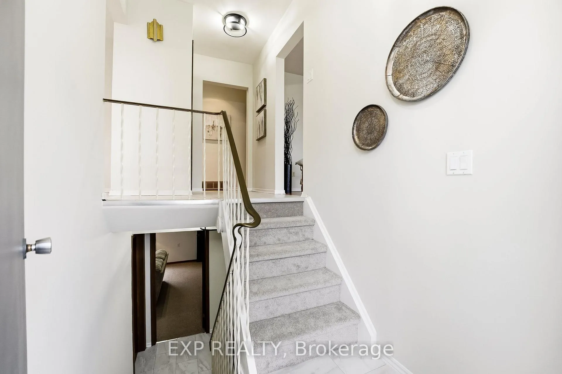 Photo 7 of 370 Hillcroft Street, Oshawa, O'Neill — HOMEH