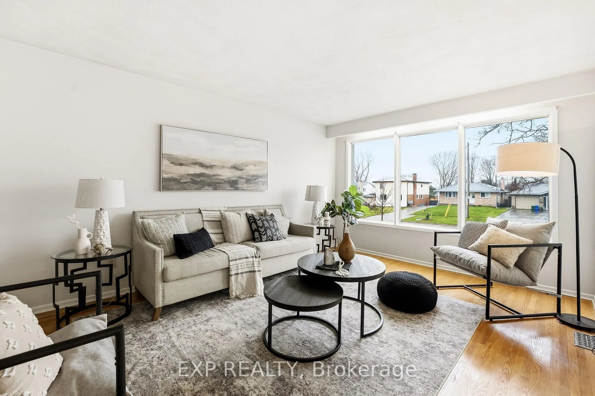 Photo 9 of 370 Hillcroft Street, Oshawa, O'Neill — HOMEH