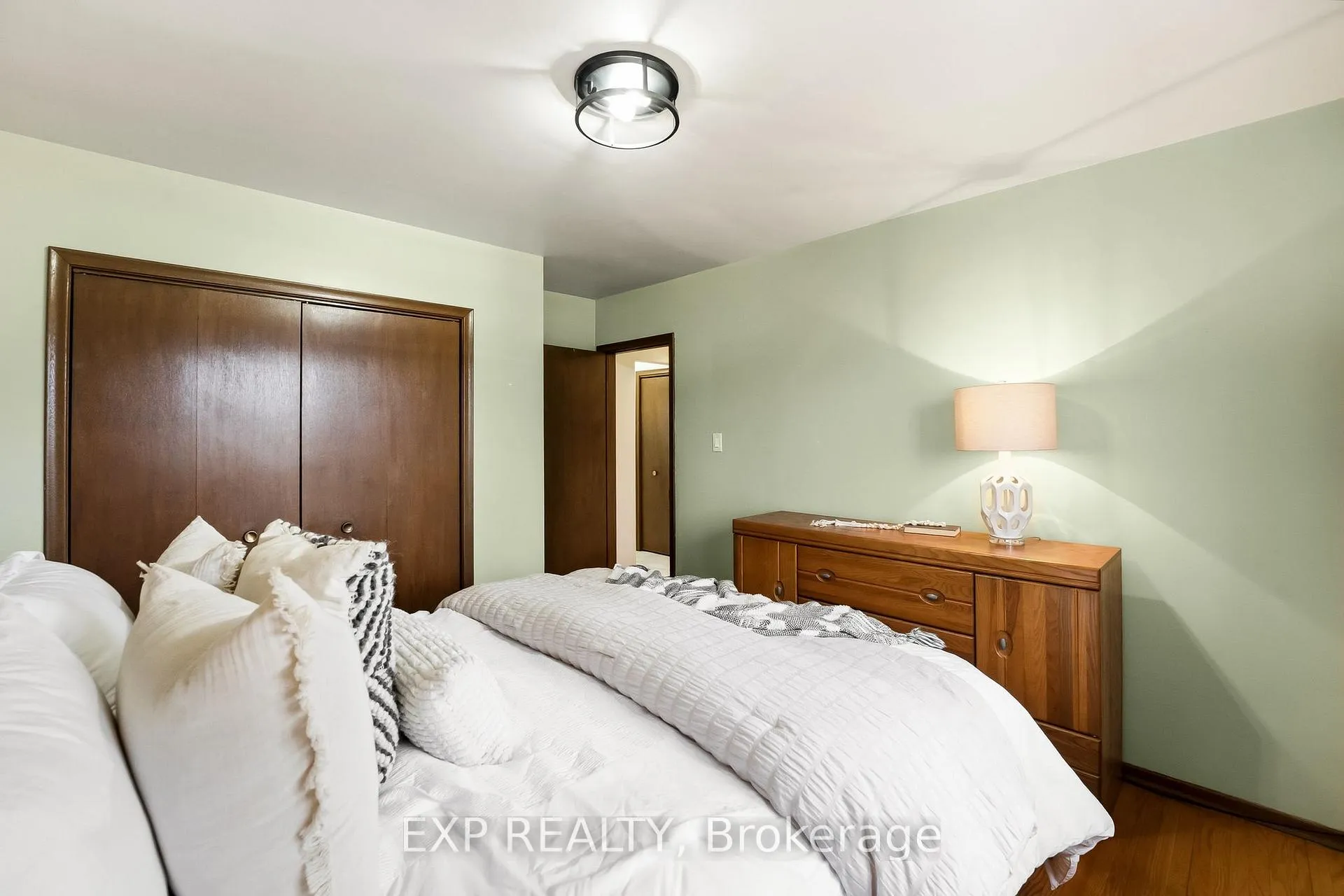 Photo 24 of 370 Hillcroft Street, Oshawa, O'Neill — HOMEH