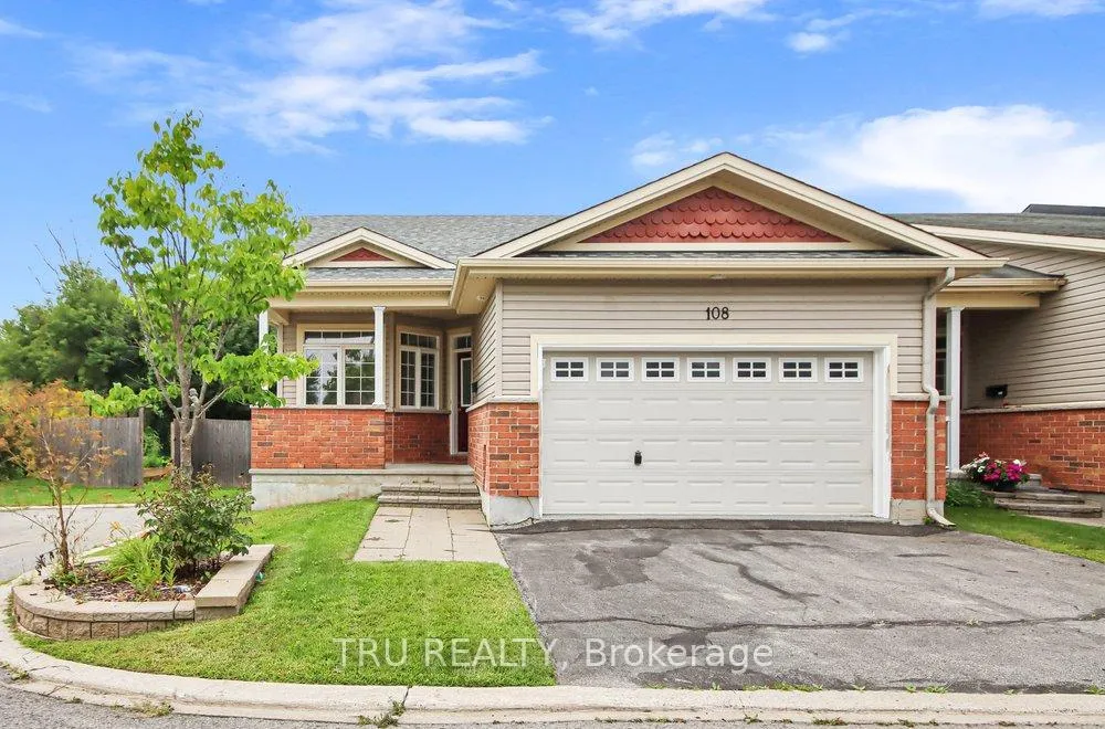 Photo 2 of 108 Villageview Private, Ottawa, Carp — HOMEH