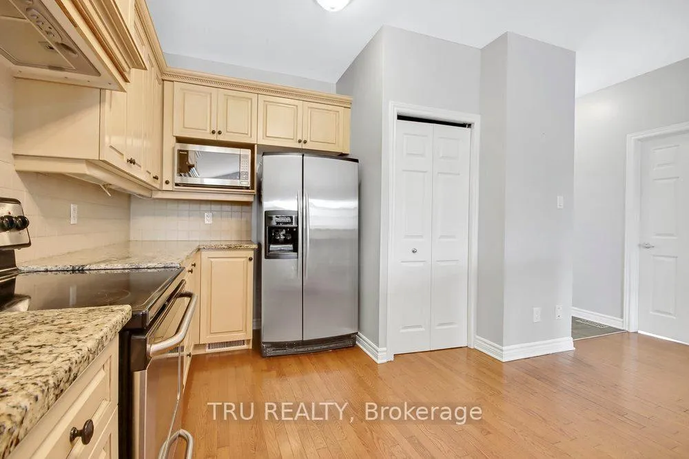 Photo 8 of 108 Villageview Private, Ottawa, Carp — HOMEH
