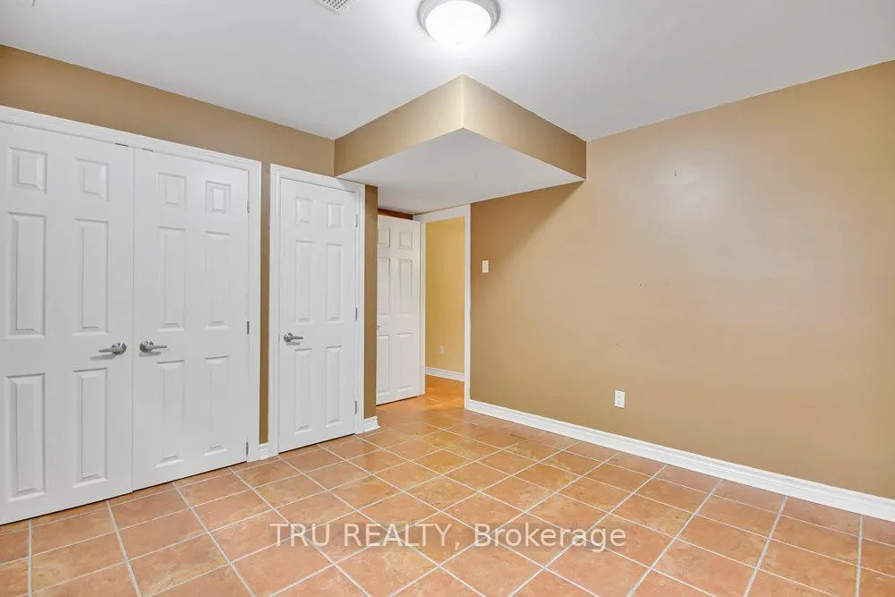 Photo 30 of 108 Villageview Private, Ottawa, Carp — HOMEH