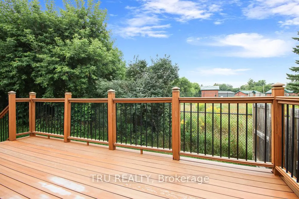 Photo 32 of 108 Villageview Private, Ottawa, Carp — HOMEH