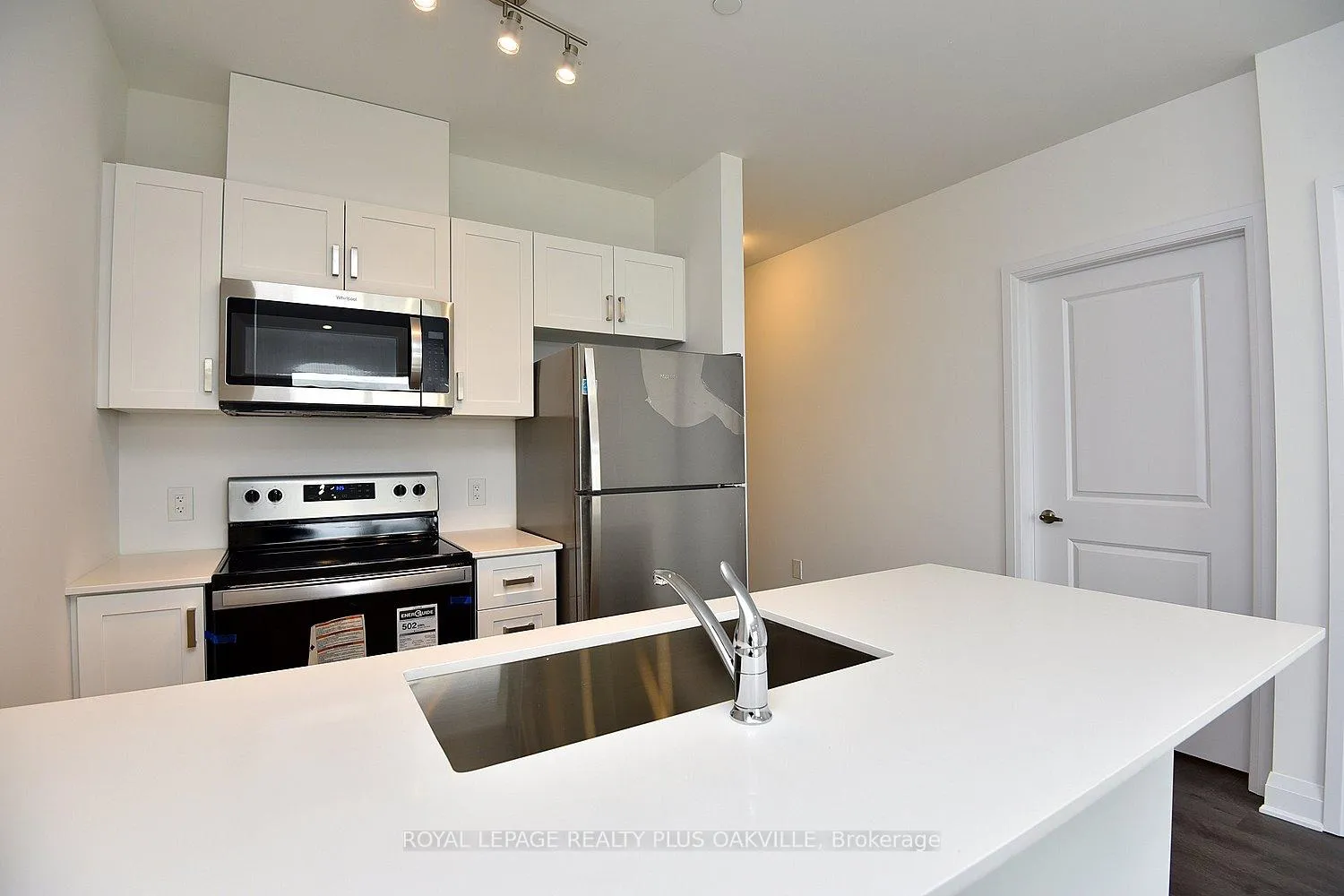 Photo 15 of Unit 510, 1936 Rymal Road E, Hamilton, Stoney Creek Mountain — HOMEH