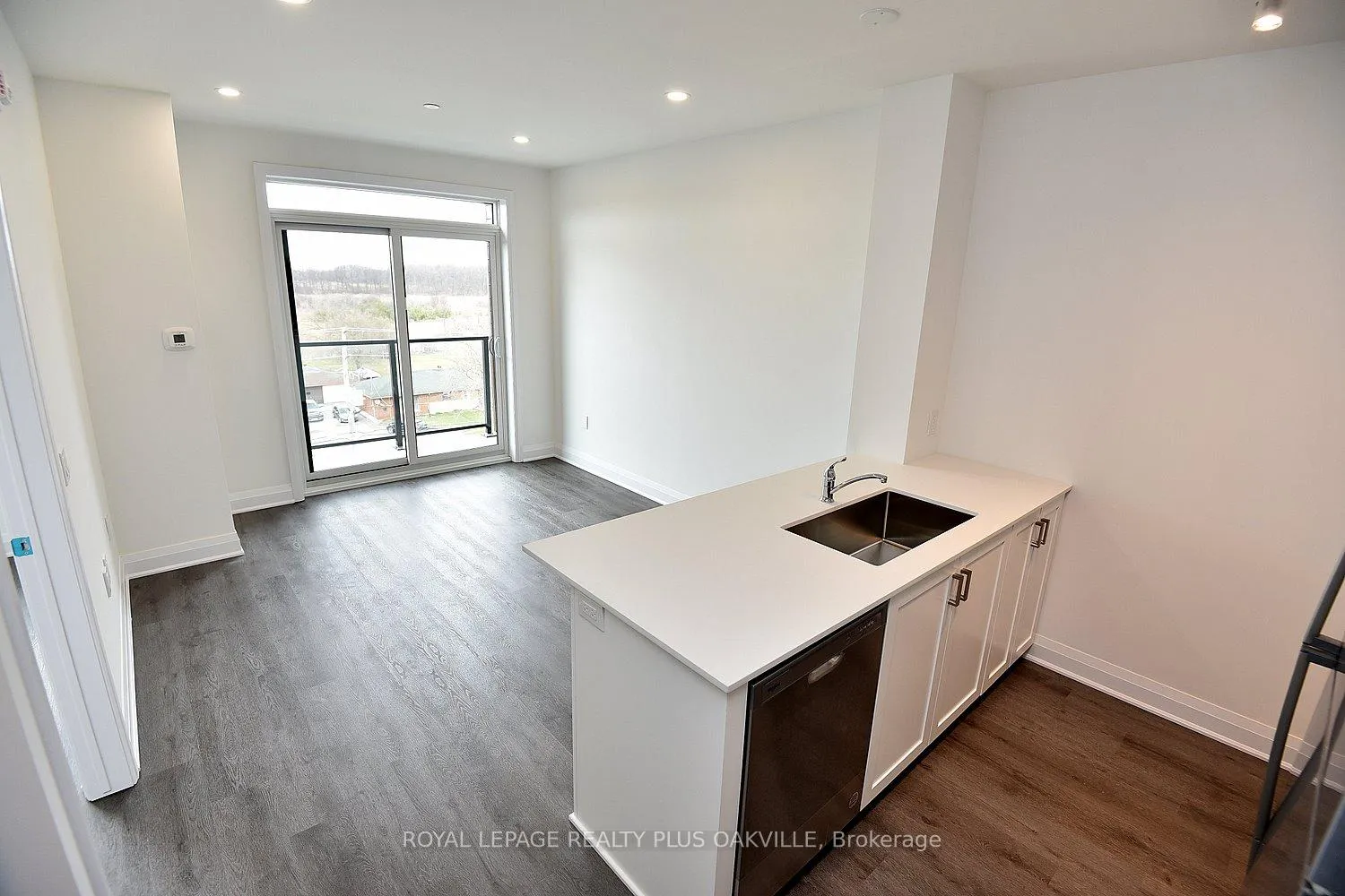 Photo 17 of Unit 510, 1936 Rymal Road E, Hamilton, Stoney Creek Mountain — HOMEH