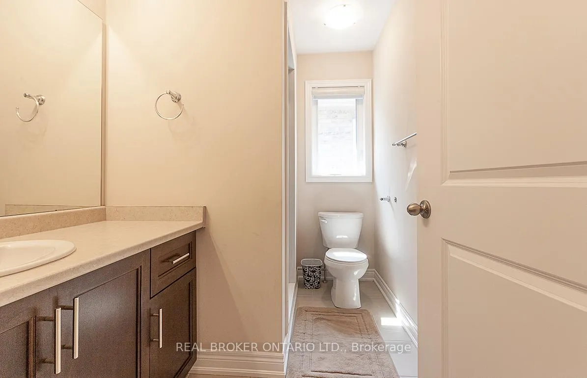 Photo 13 of 60 Morrison Drive, Hamilton, Meadowlands — HOMEH