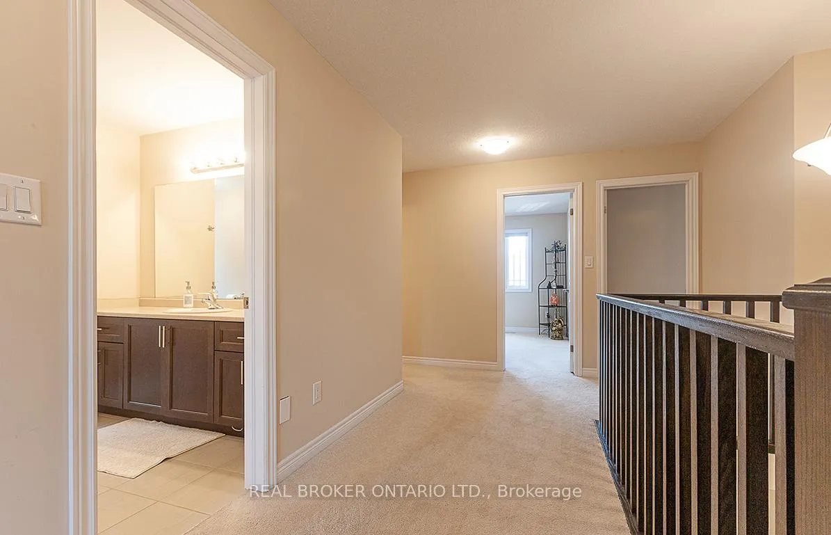 Photo 20 of 60 Morrison Drive, Hamilton, Meadowlands — HOMEH