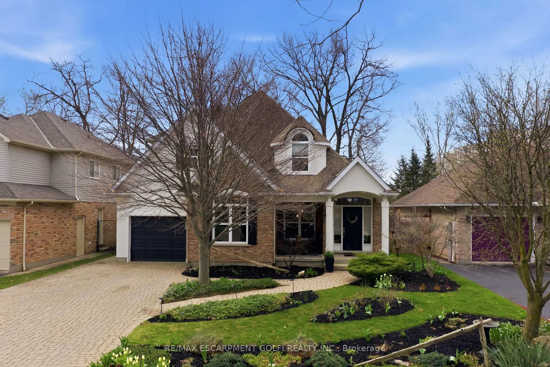 Photo 2 of 20 Timber Lane, St. Catharines, Lakeport — HOMEH