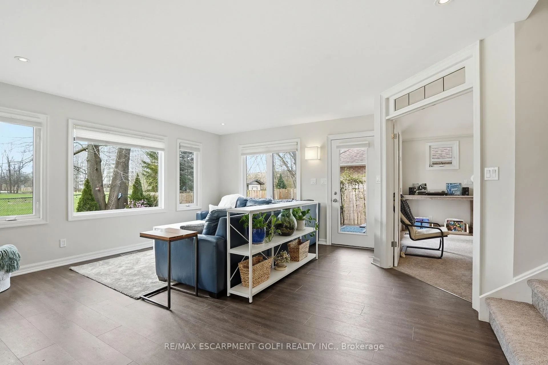 Photo 9 of 20 Timber Lane, St. Catharines, Lakeport — HOMEH