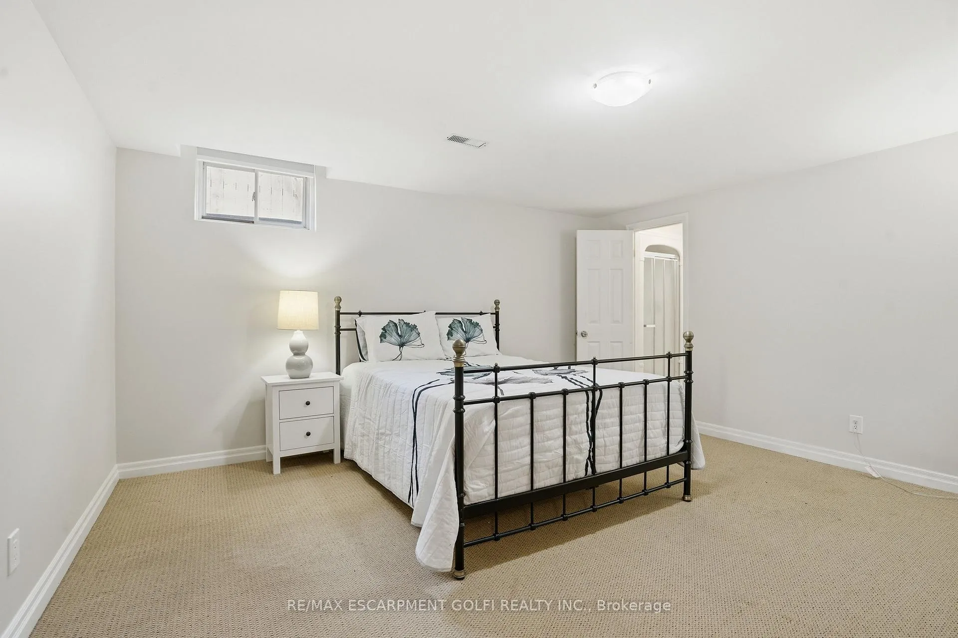 Photo 27 of 20 Timber Lane, St. Catharines, Lakeport — HOMEH