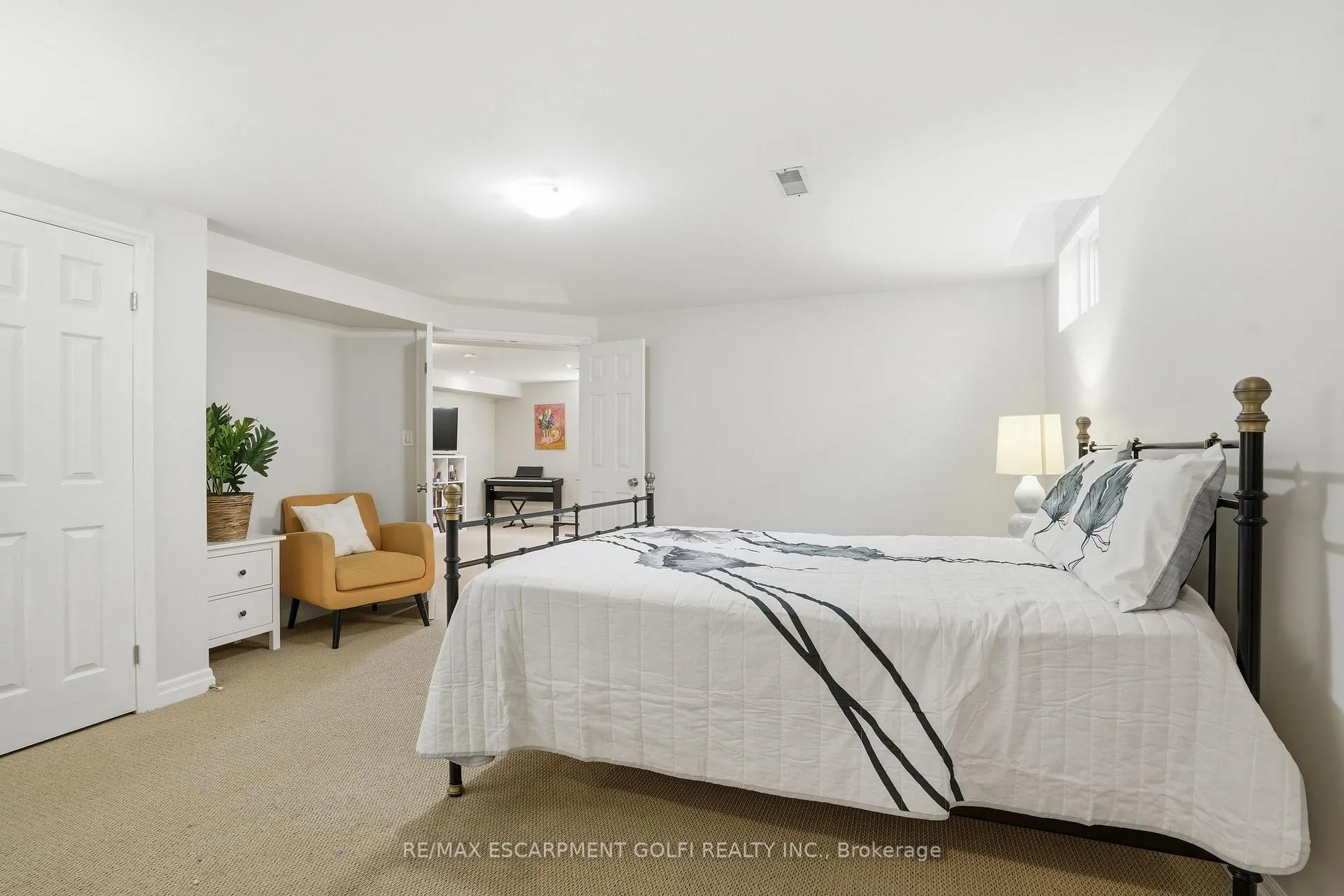 Photo 28 of 20 Timber Lane, St. Catharines, Lakeport — HOMEH
