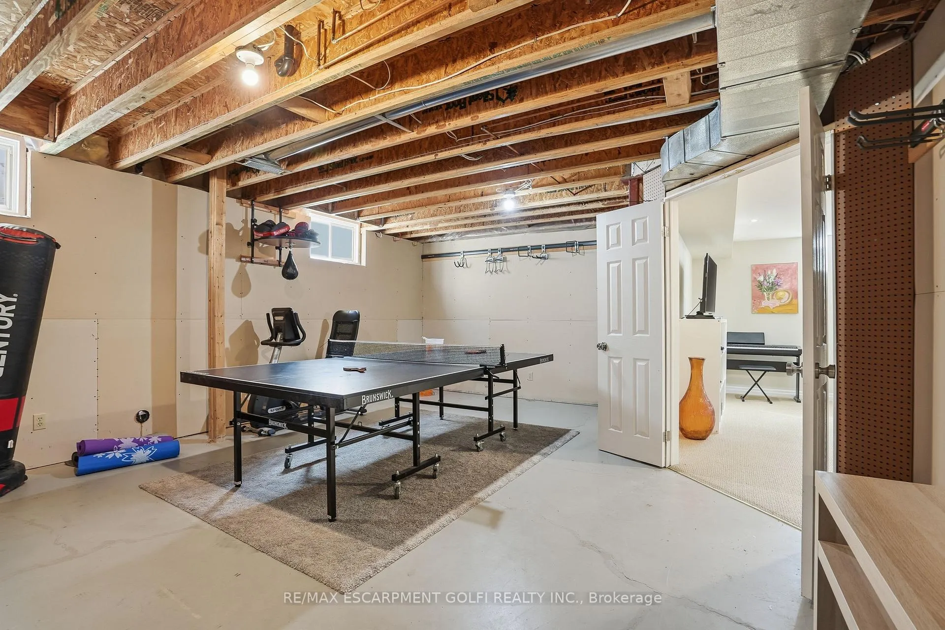 Photo 29 of 20 Timber Lane, St. Catharines, Lakeport — HOMEH