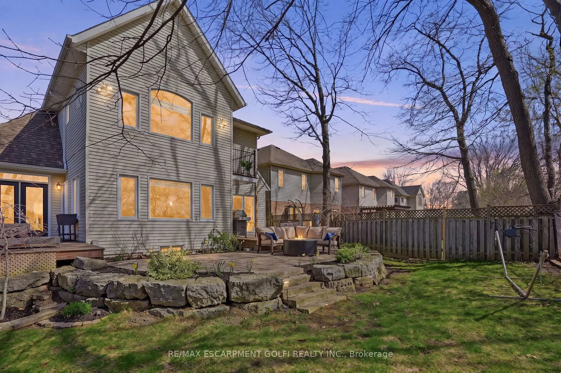 Photo 34 of 20 Timber Lane, St. Catharines, Lakeport — HOMEH