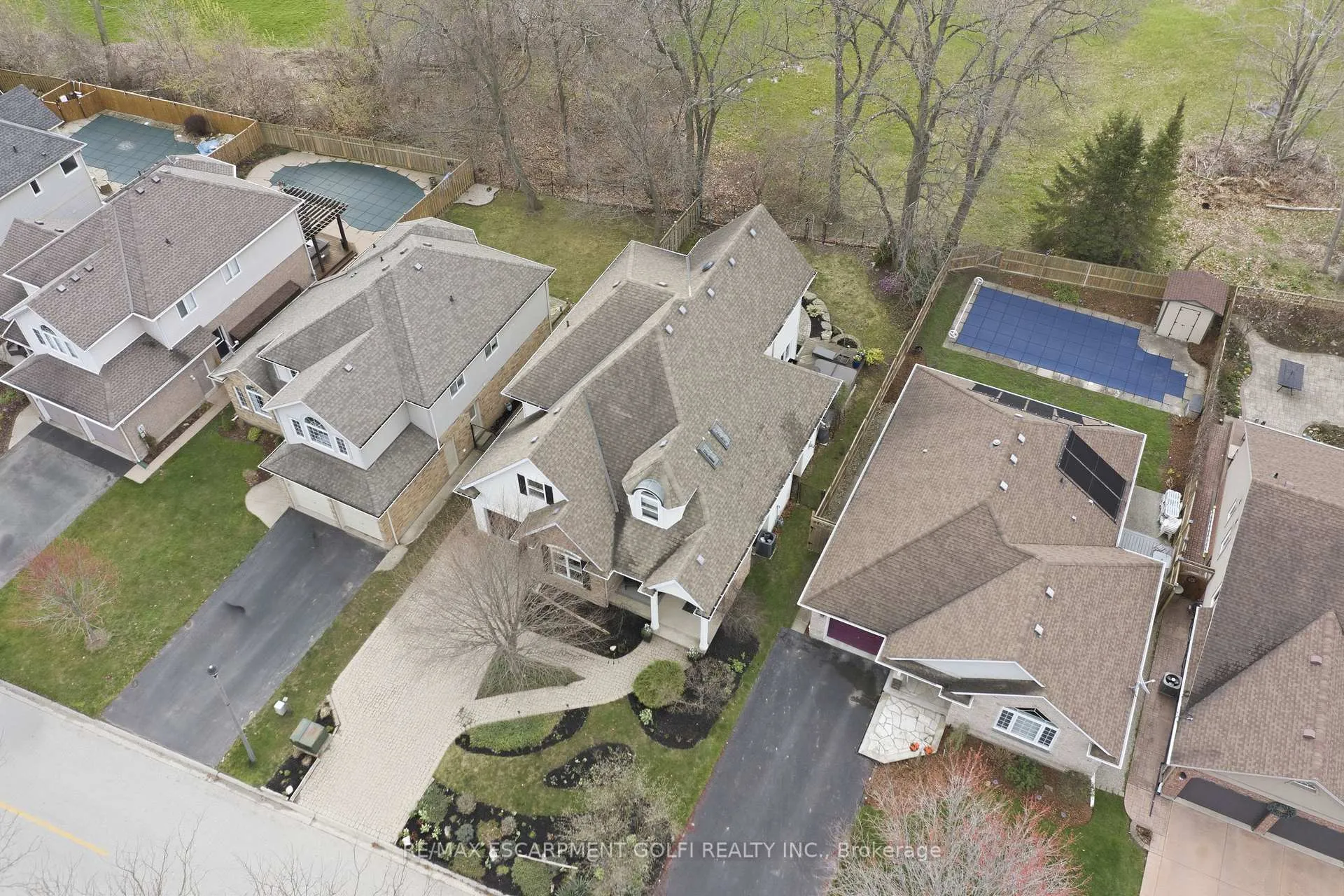 Photo 36 of 20 Timber Lane, St. Catharines, Lakeport — HOMEH