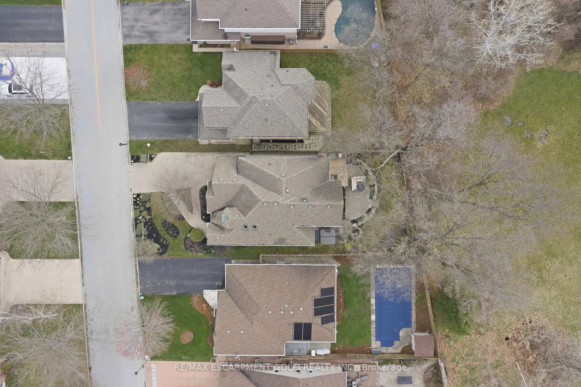 Photo 37 of 20 Timber Lane, St. Catharines, Lakeport — HOMEH
