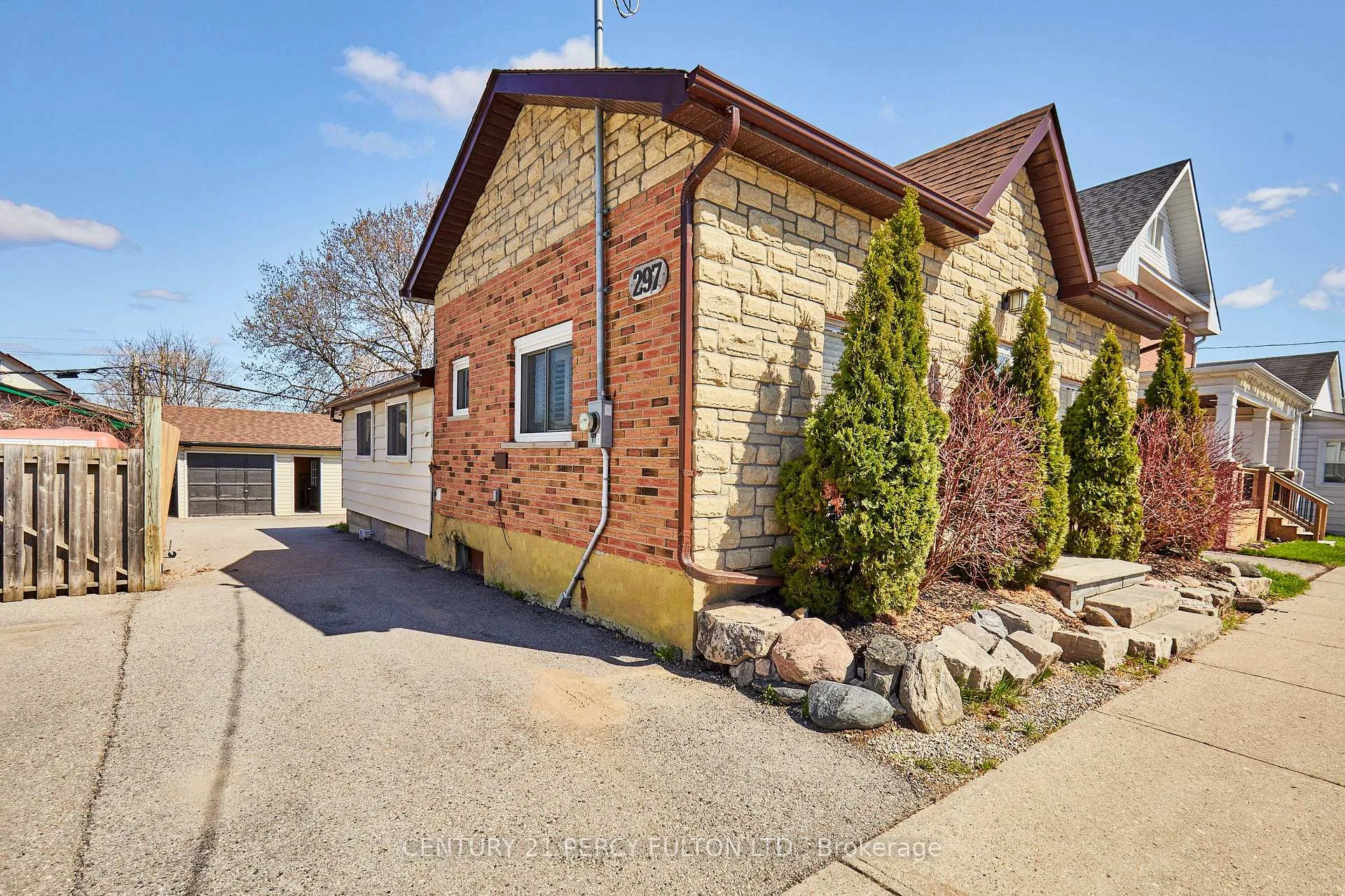 Photo 2 of 297 Celina Street, Oshawa, Central — HOMEH
