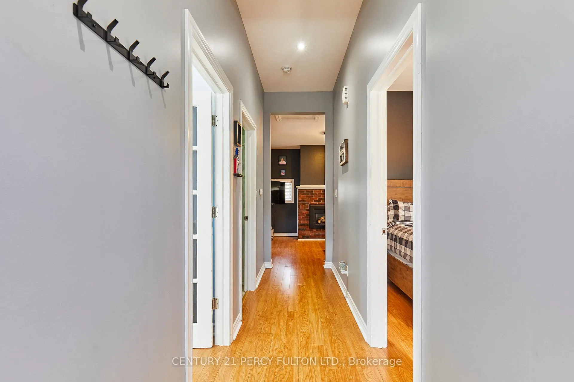 Photo 4 of 297 Celina Street, Oshawa, Central — HOMEH