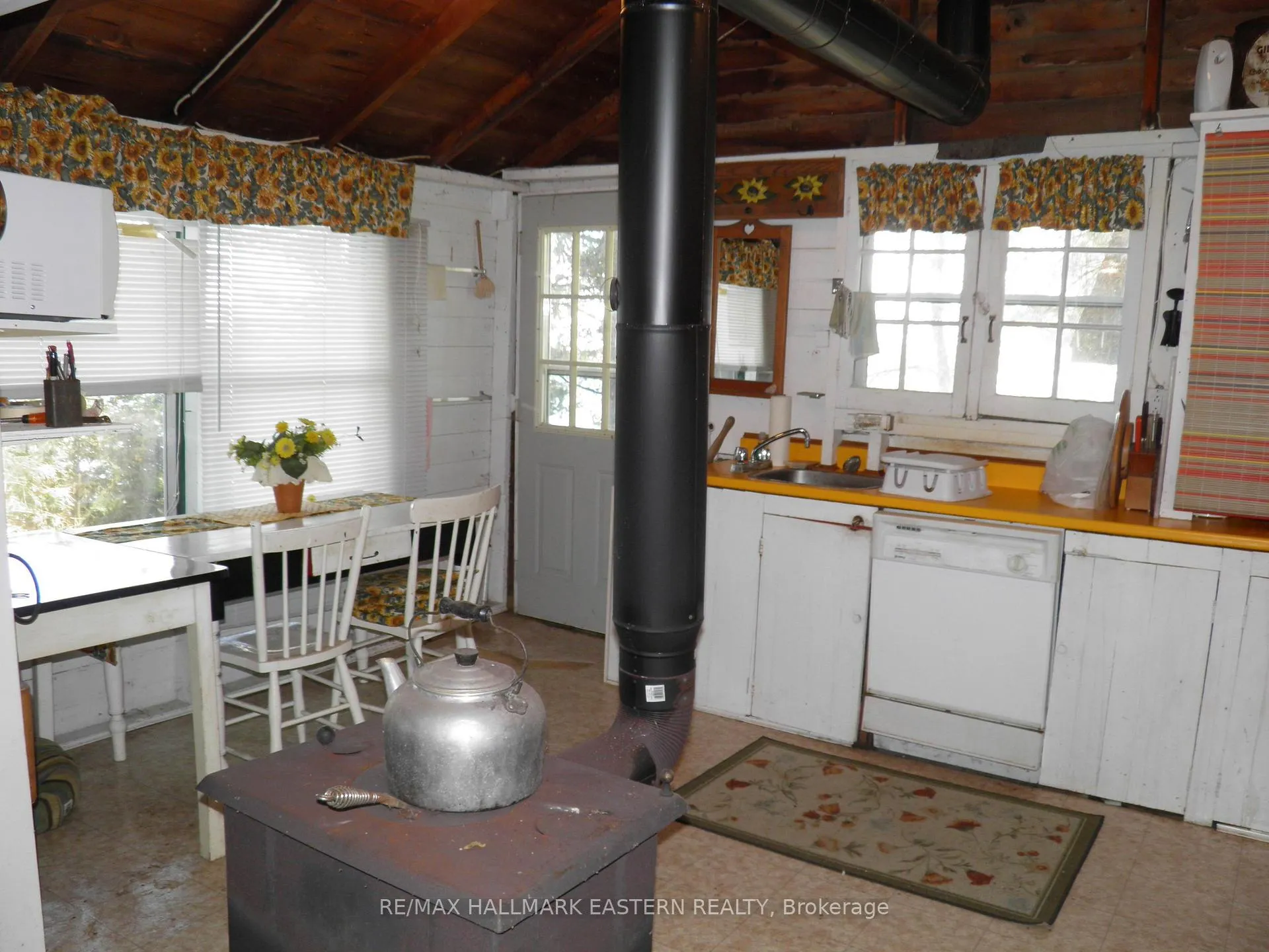 Photo 6 of 1420 Island 76, North Kawartha — HOMEH