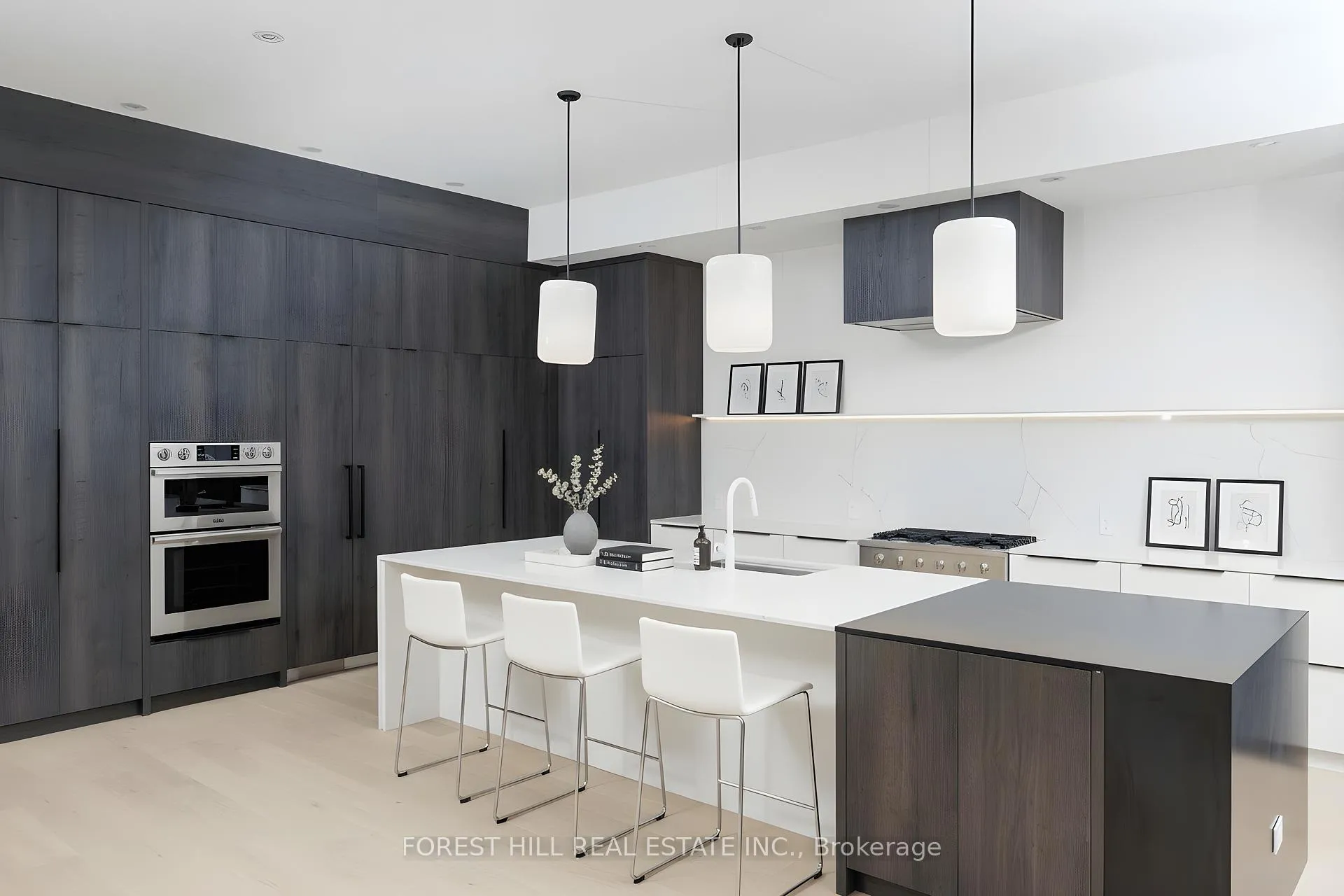 Photo 2 of 170 Ranee Avenue, Toronto, Englemount-Lawrence — HOMEH