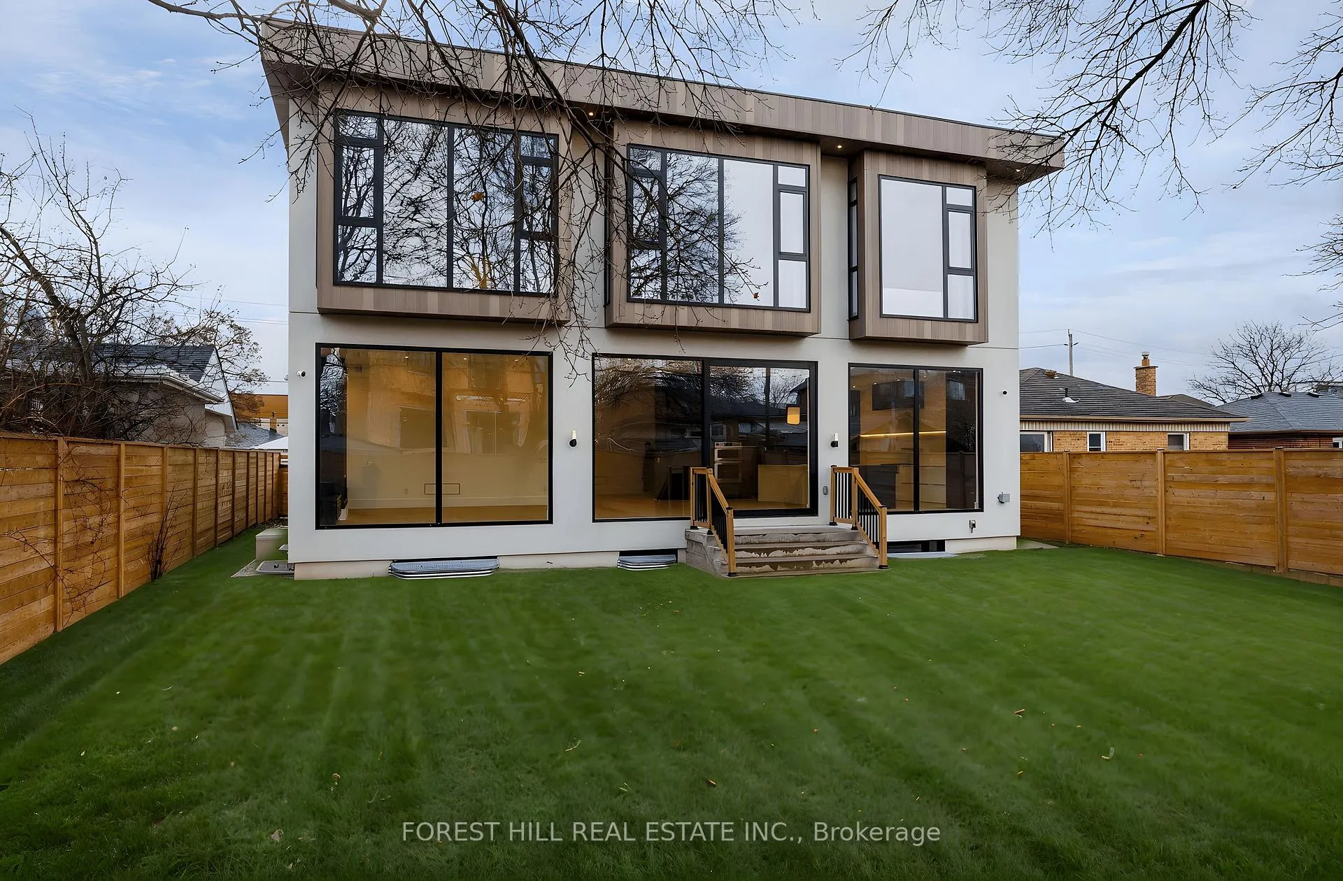 Photo 25 of 170 Ranee Avenue, Toronto, Englemount-Lawrence — HOMEH