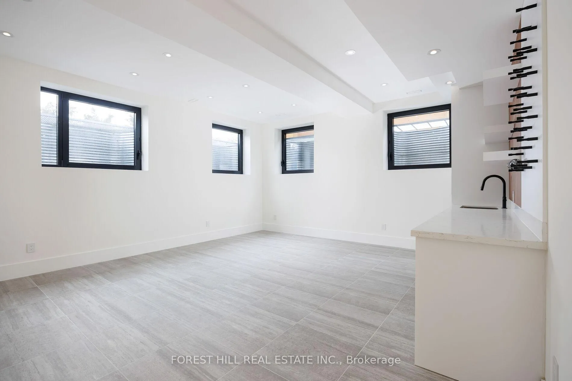 Photo 37 of 170 Ranee Avenue, Toronto, Englemount-Lawrence — HOMEH