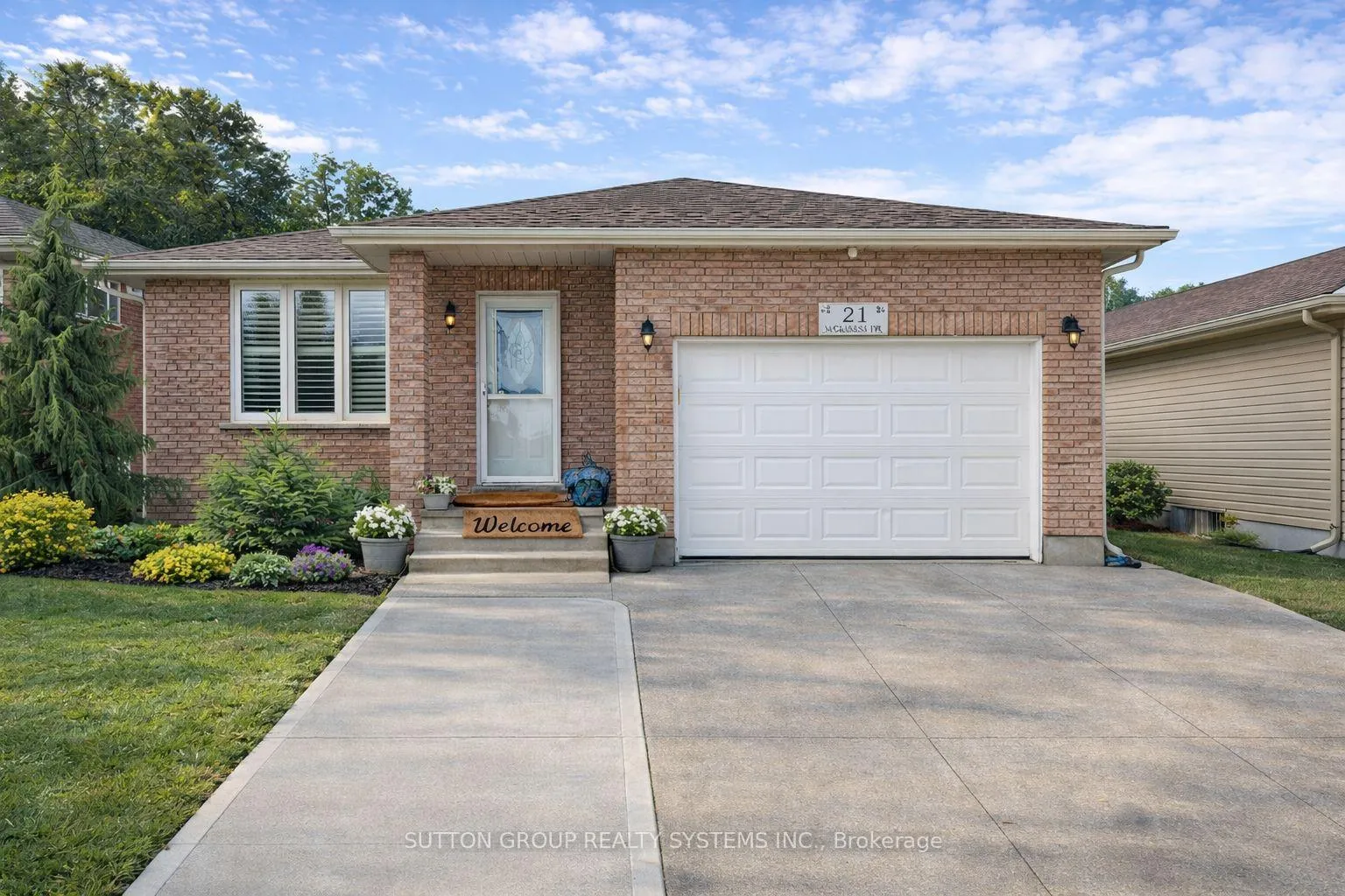 Photo 1 of 21 Mcguiness Drive, Brantford — HOMEH
