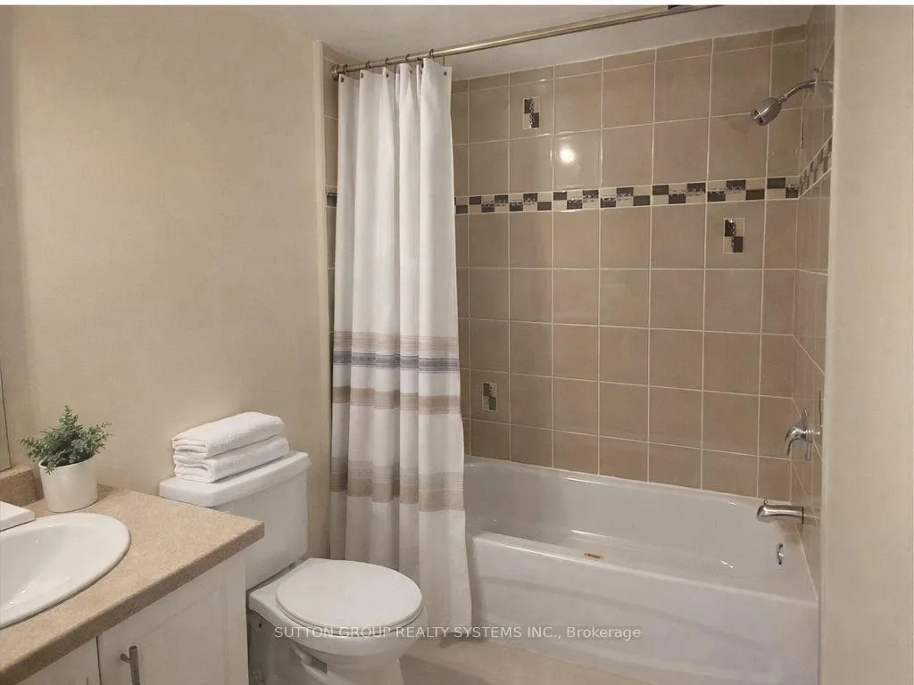 Photo 7 of 21 Mcguiness Drive, Brantford — HOMEH