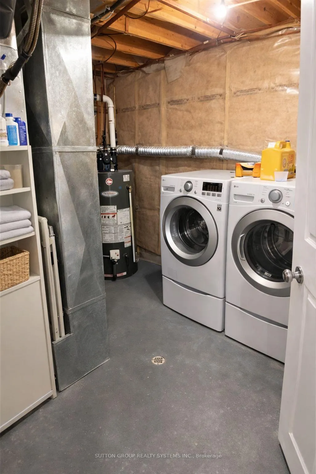 Photo 10 of 21 Mcguiness Drive, Brantford — HOMEH