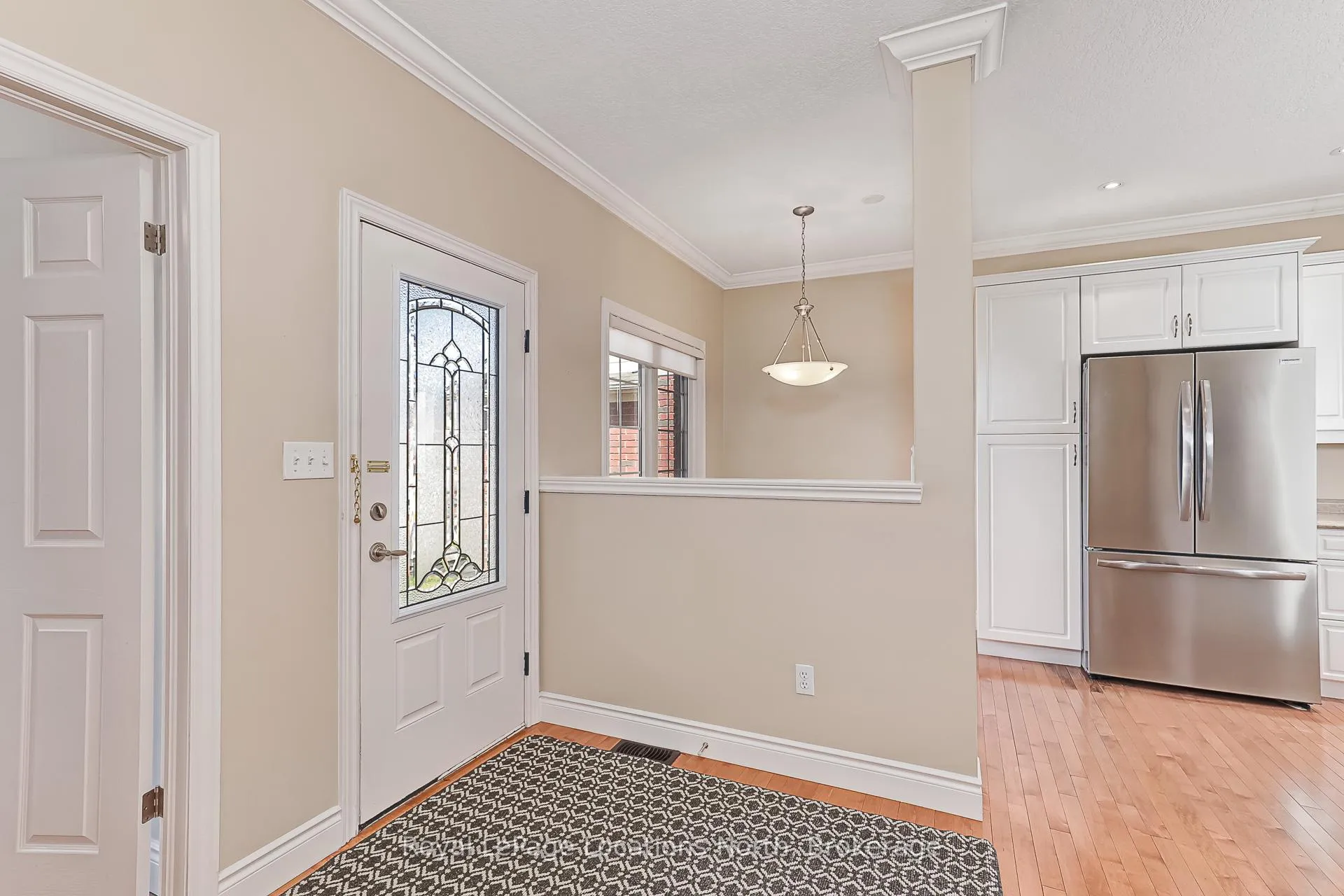 Photo 3 of 31 Alyssa Drive, Collingwood — HOMEH