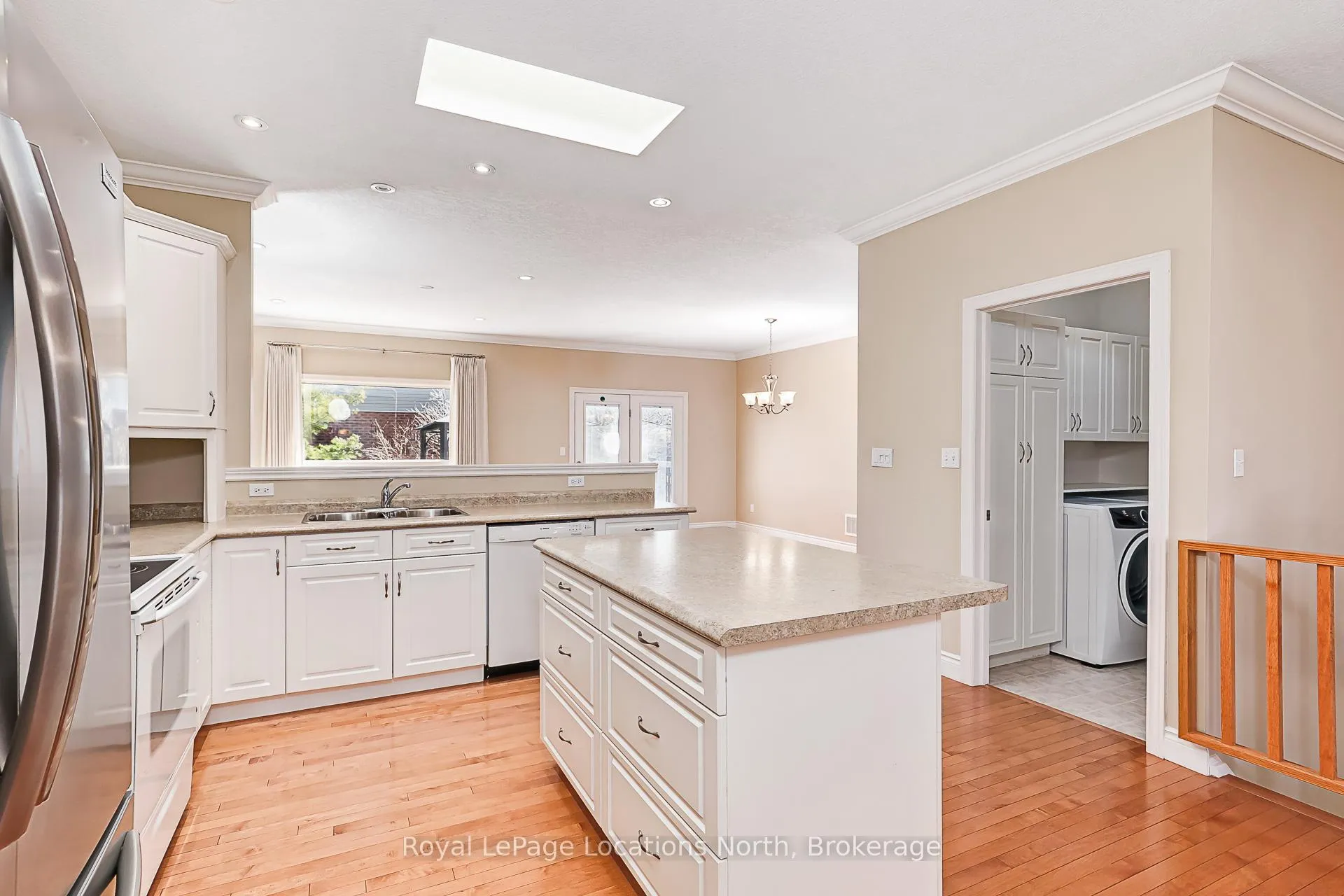 Photo 5 of 31 Alyssa Drive, Collingwood — HOMEH