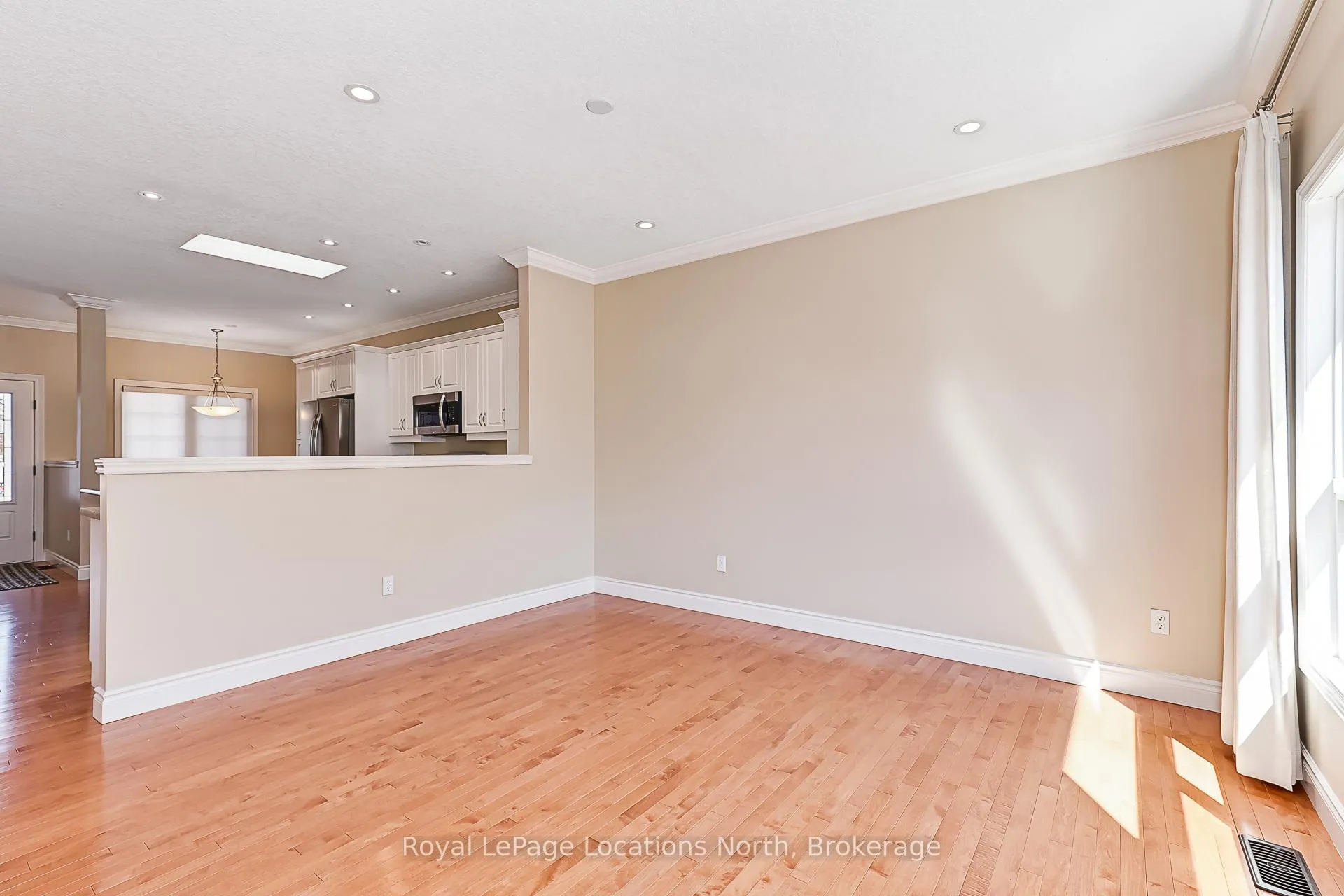 Photo 12 of 31 Alyssa Drive, Collingwood — HOMEH