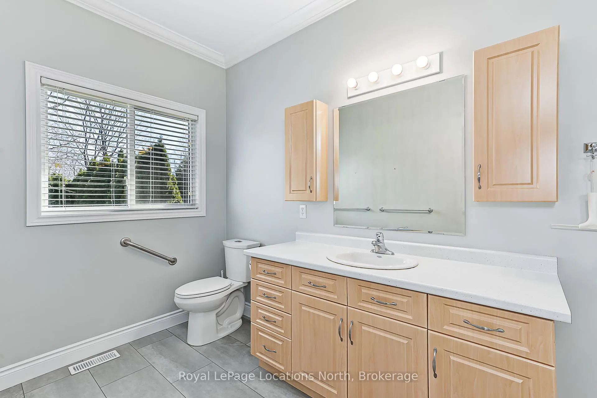 Photo 19 of 31 Alyssa Drive, Collingwood — HOMEH