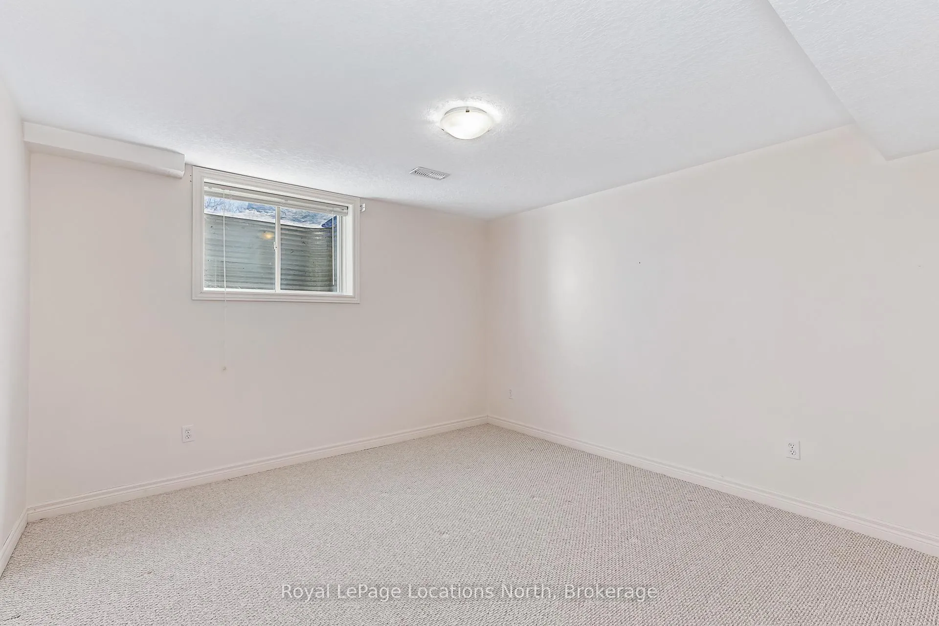 Photo 31 of 31 Alyssa Drive, Collingwood — HOMEH