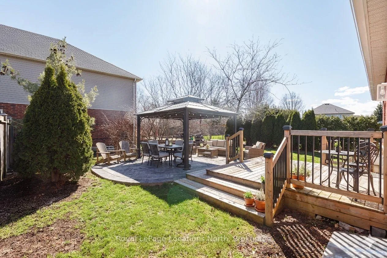 Photo 32 of 31 Alyssa Drive, Collingwood — HOMEH