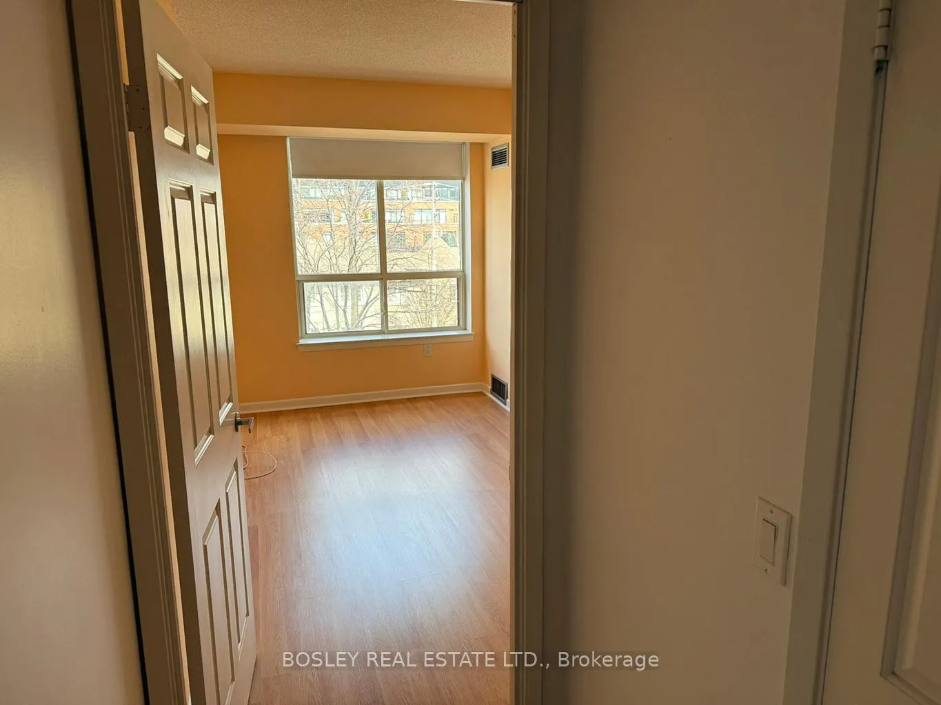 Photo 12 of Unit 513, 955 Millwood Road, Toronto, Leaside — HOMEH