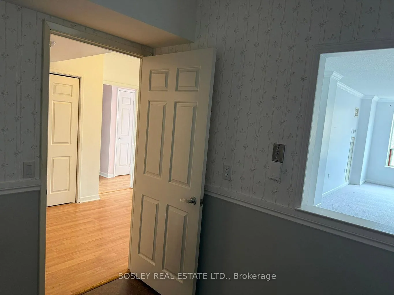 Photo 17 of Unit 513, 955 Millwood Road, Toronto, Leaside — HOMEH