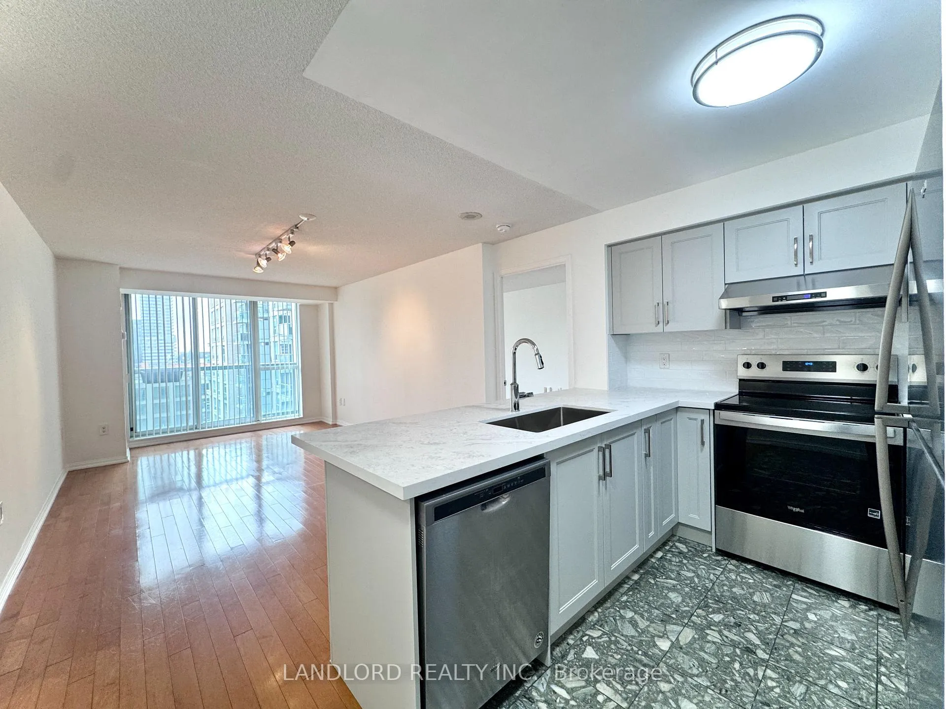 Photo 15 of Unit 911, 109 Front Street E, Toronto, Moss Park — HOMEH
