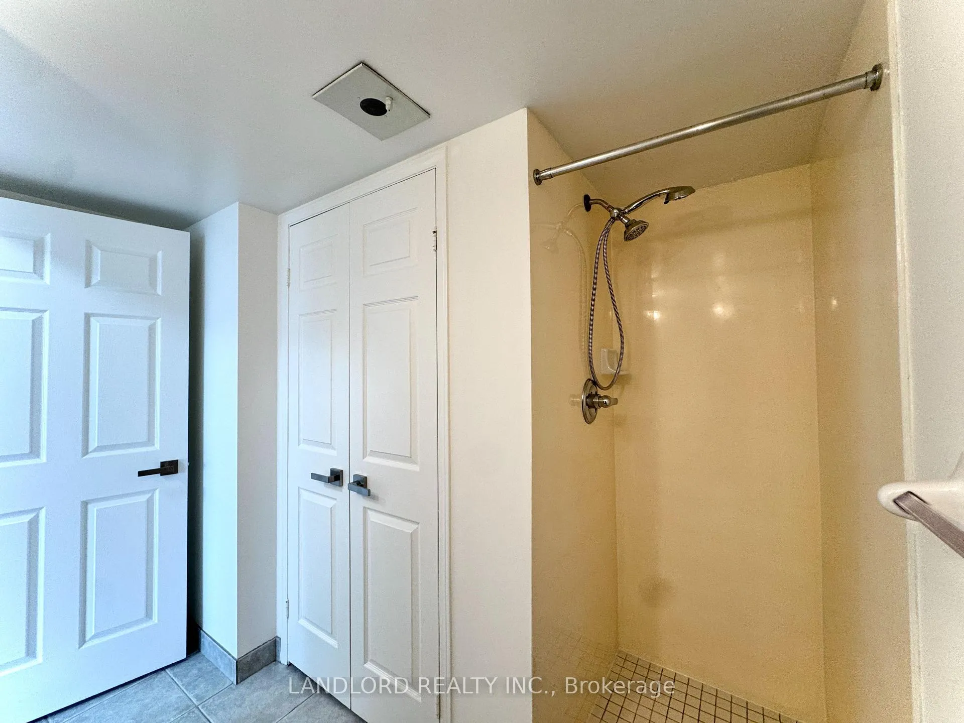 Photo 19 of Unit 911, 109 Front Street E, Toronto, Moss Park — HOMEH