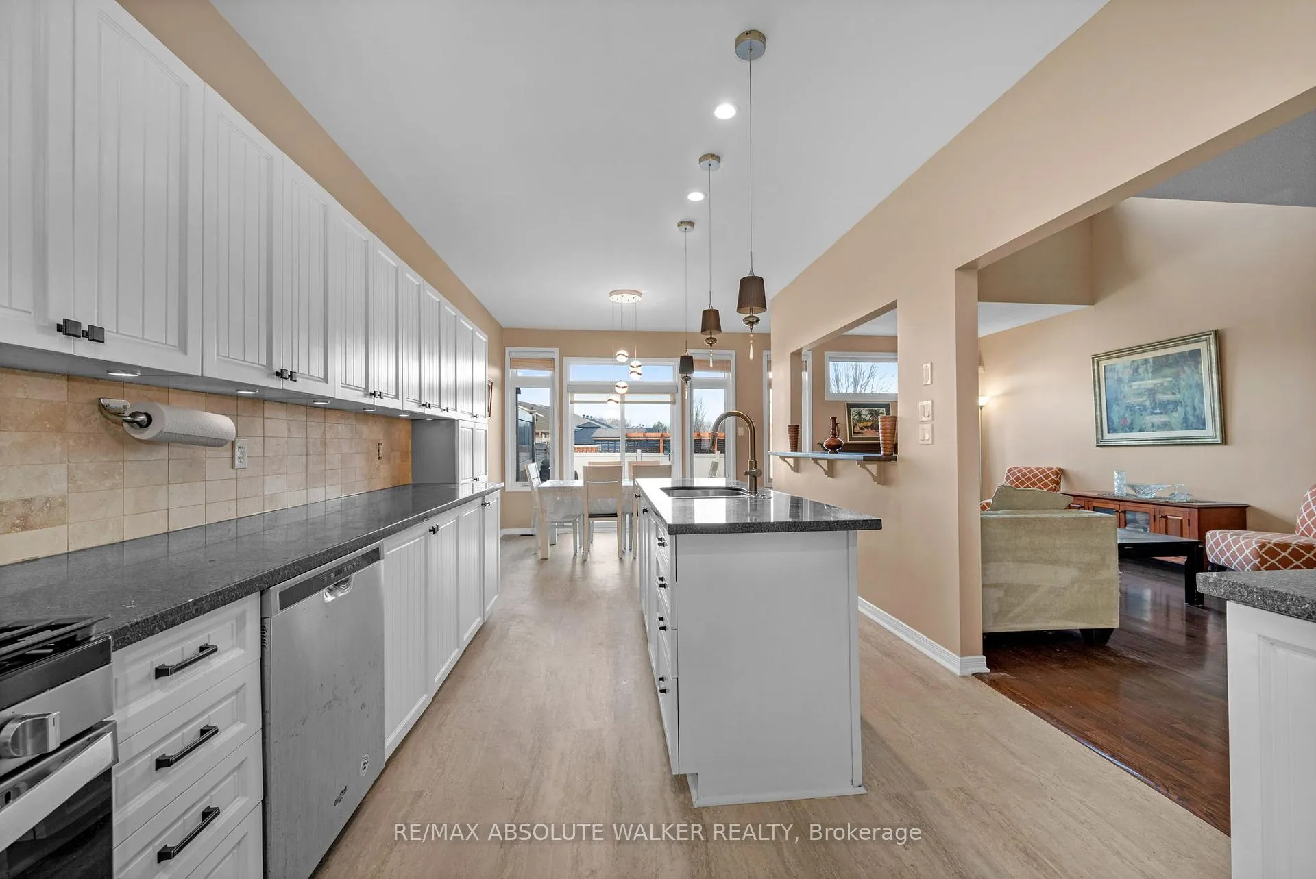 Photo 9 of 1024 Marconi Avenue, Ottawa, Kanata - Morgan's Grant/South March — HOMEH