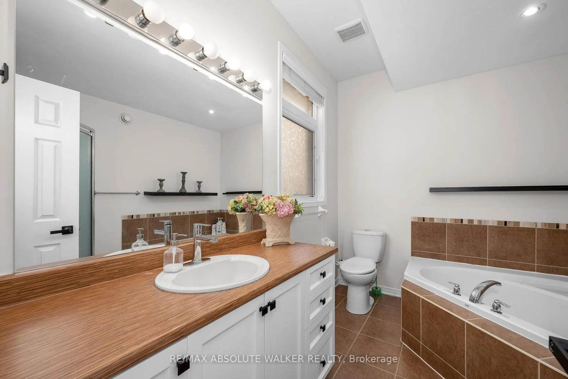 Photo 14 of 1024 Marconi Avenue, Ottawa, Kanata - Morgan's Grant/South March — HOMEH