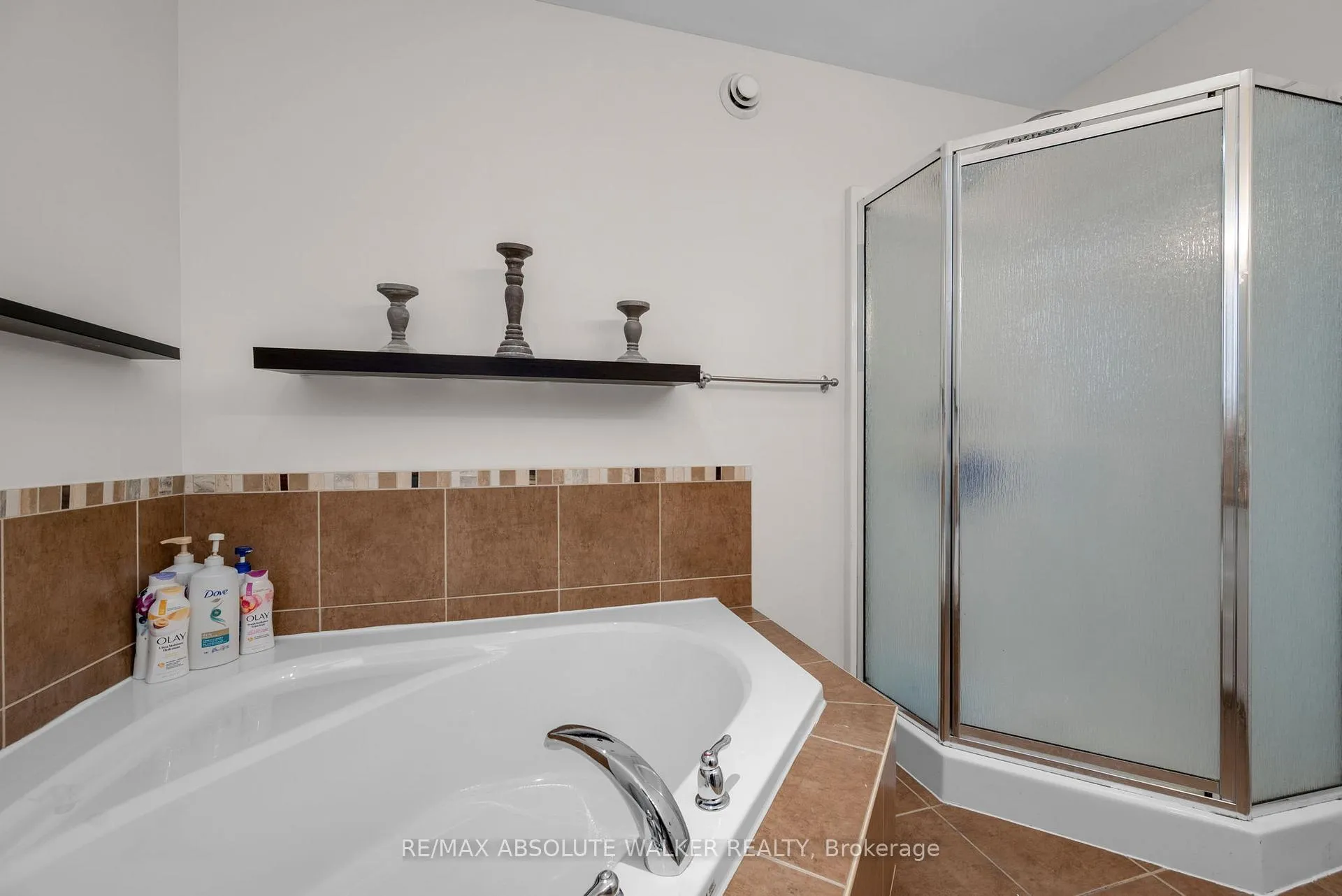 Photo 15 of 1024 Marconi Avenue, Ottawa, Kanata - Morgan's Grant/South March — HOMEH