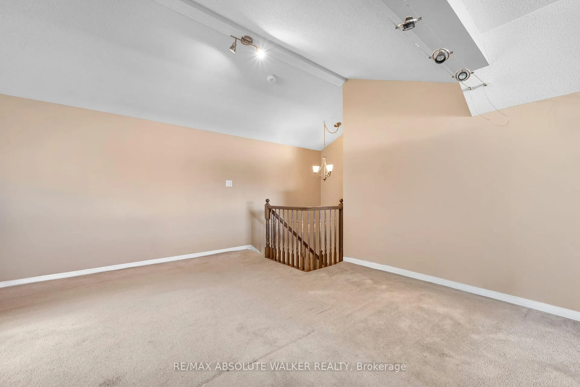 Photo 22 of 1024 Marconi Avenue, Ottawa, Kanata - Morgan's Grant/South March — HOMEH