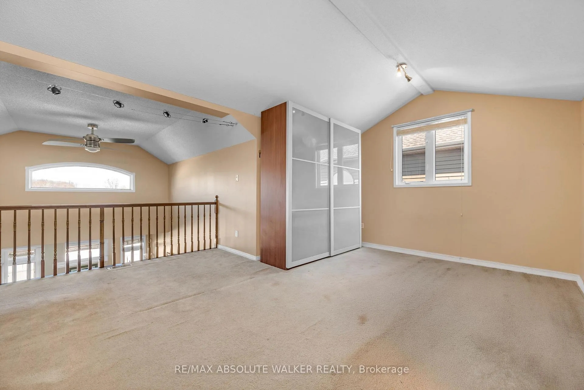 Photo 23 of 1024 Marconi Avenue, Ottawa, Kanata - Morgan's Grant/South March — HOMEH